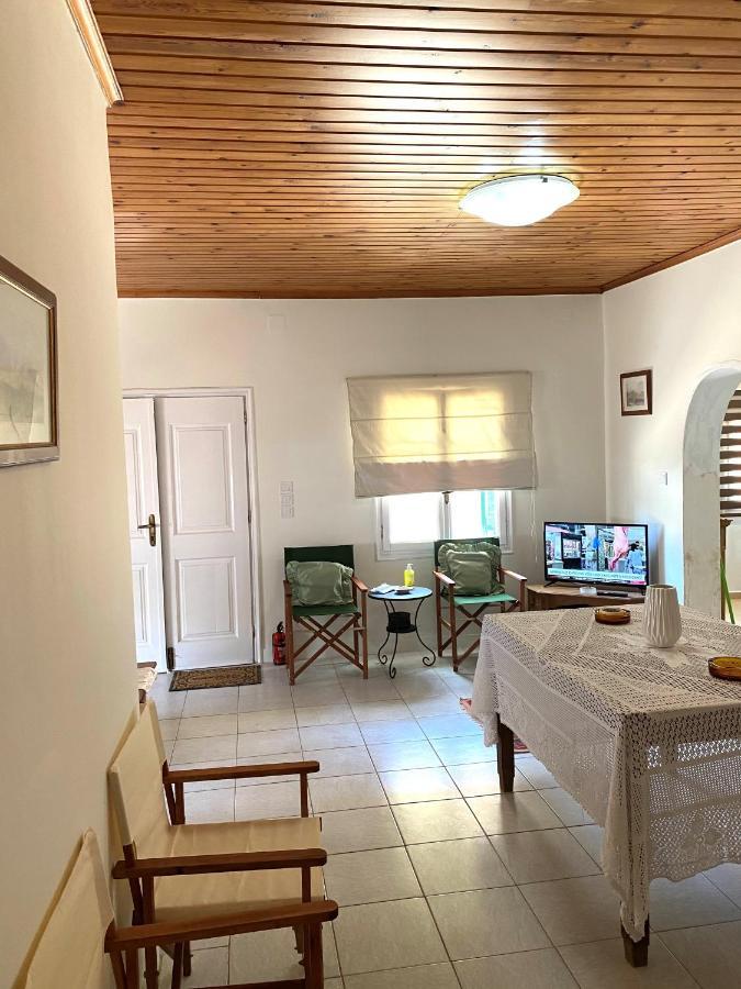 Lena'S Traditional Villa Agia Efimia Exterior photo