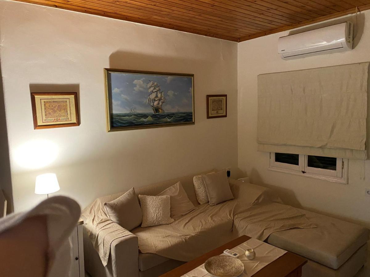 Lena'S Traditional Villa Agia Efimia Exterior photo